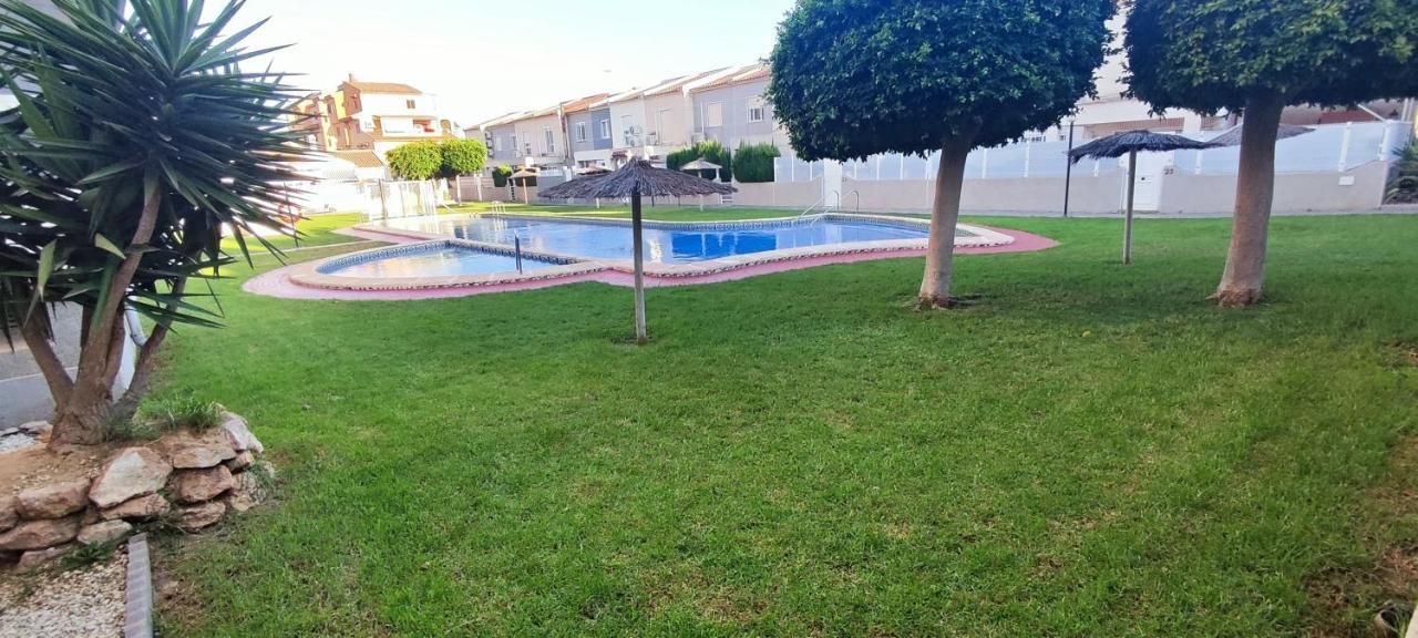 Estudio De Lujo Torrevieja Kültér fotó